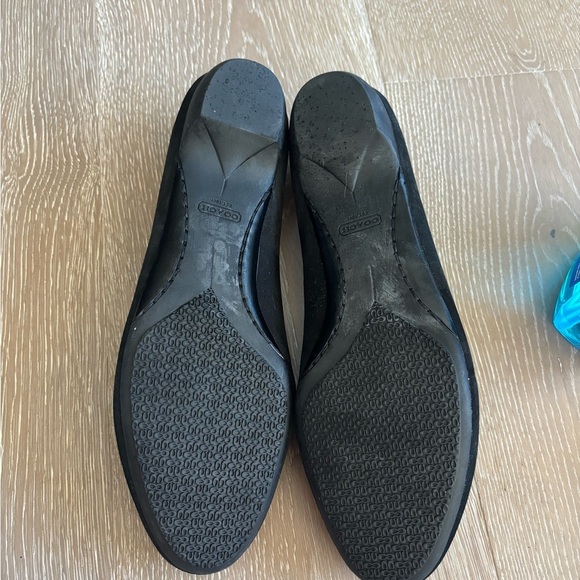Coach Black Flats with Velvet Bows & Quilted Insole Size 8 EUC - Picture 6 of 8